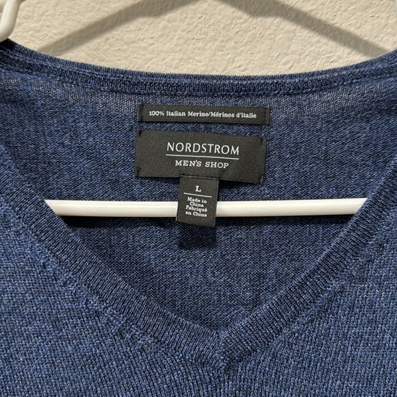 Nordstrom Sweater Pullover V-Neck Blue 100% Italian Merino Wool size Lar… - Picture 2 of 5